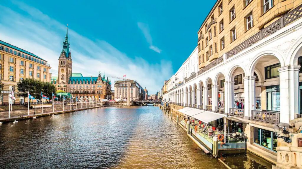 City Hall of Hamburg, Germany and the river