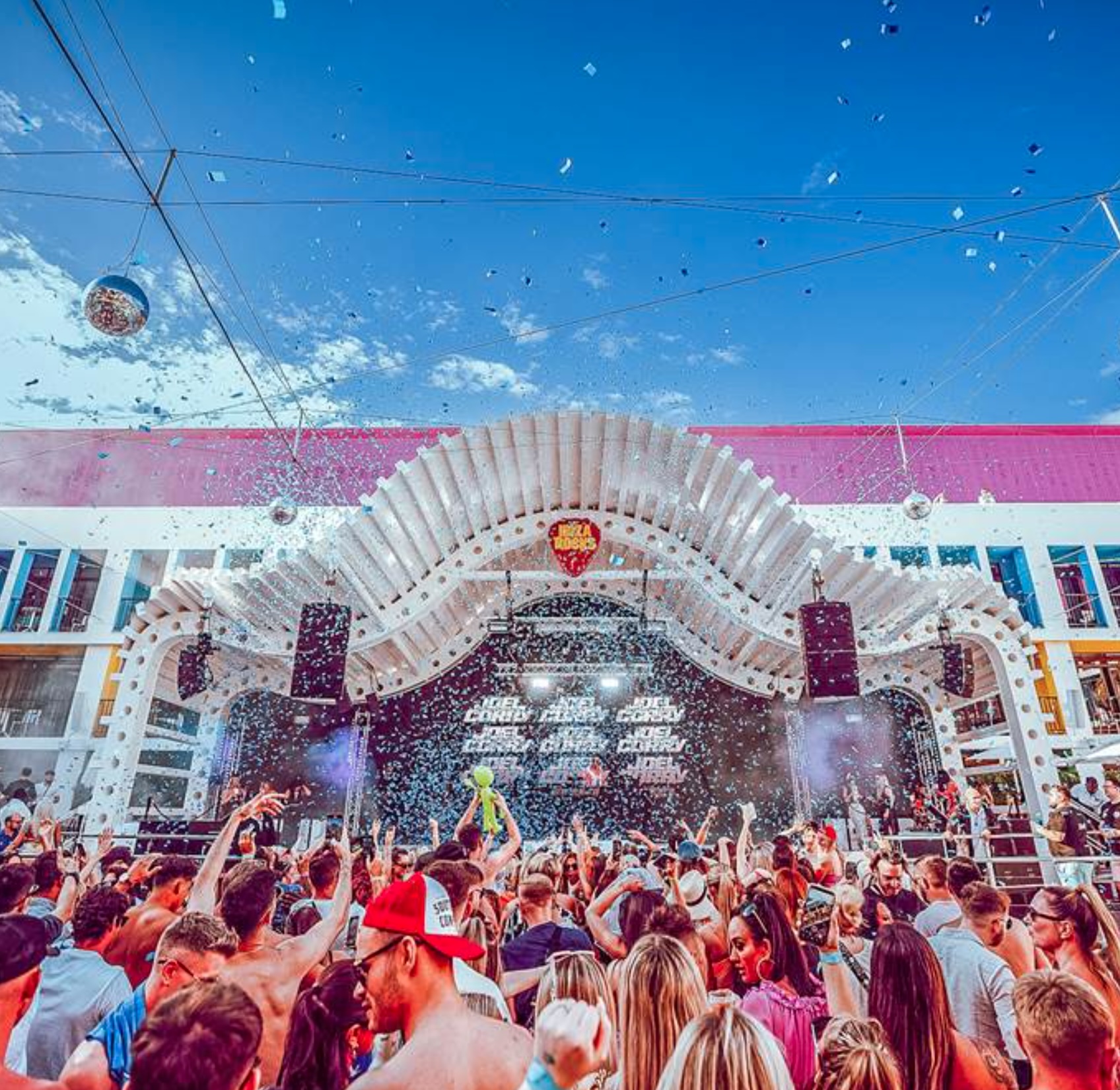Enjoy the greatest DJs at party events in Ibiza, Magaluf and other hotspots
